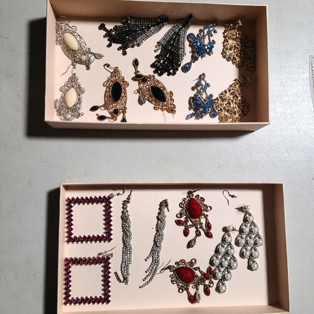 Womens earrings lot 9 pieces jimmy choo